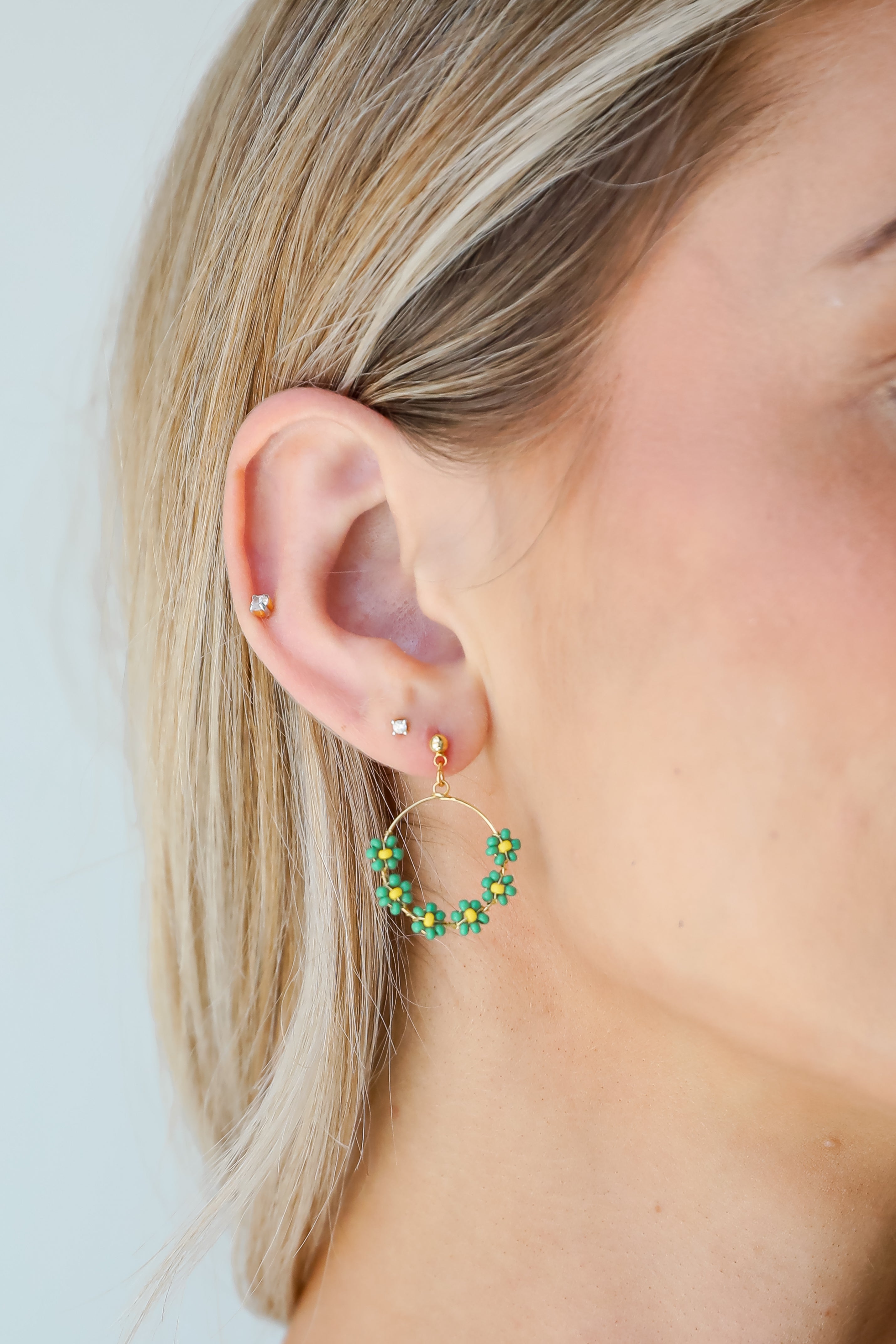 FINAL SALE - Avery Circle Beaded Flower Drop Earrings