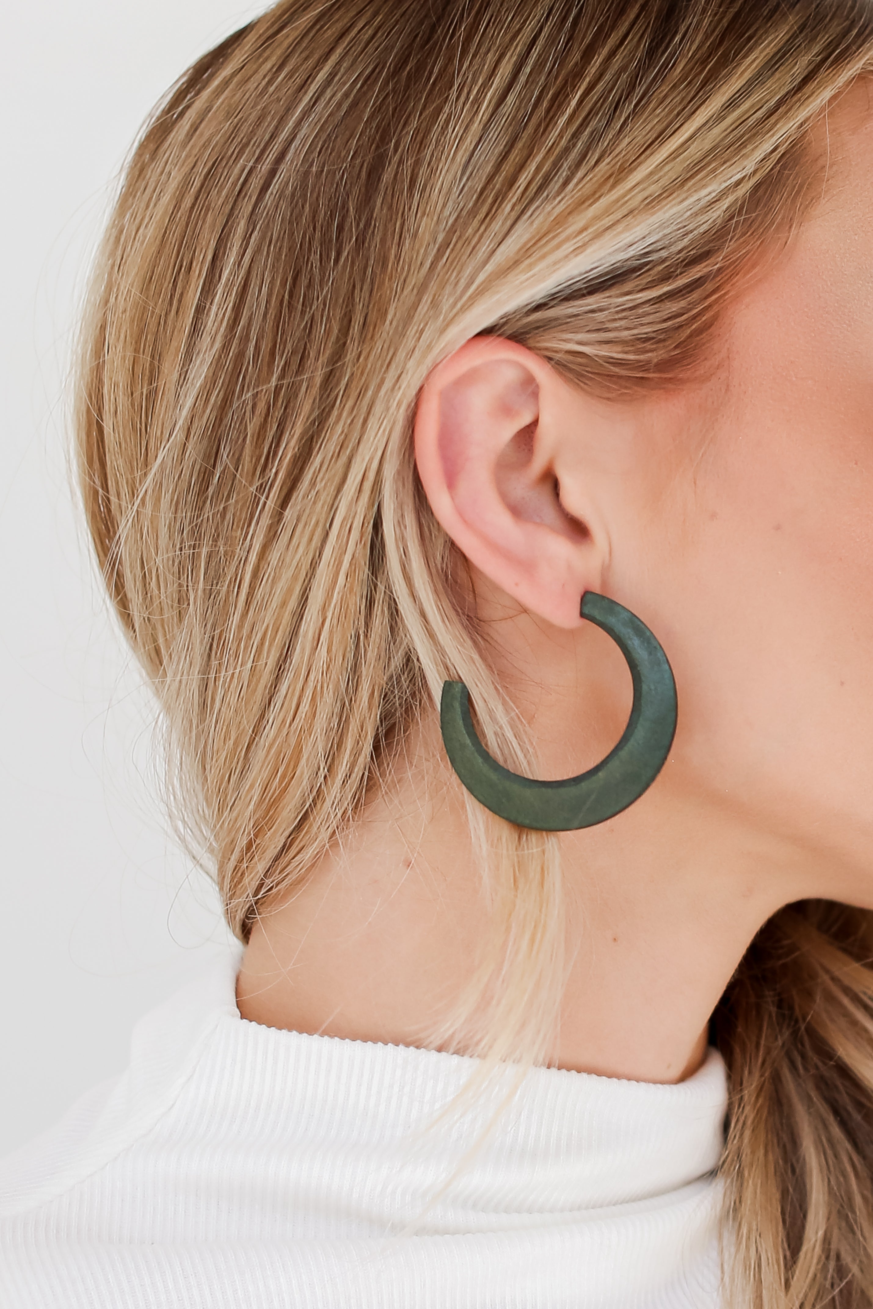 FINAL SALE - Finley Hoop Earrings