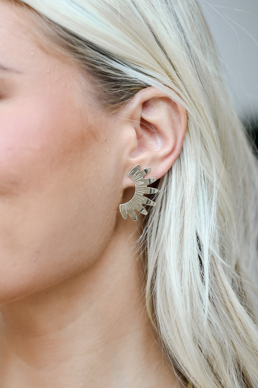 FINAL SALE - Isabel Gold Sunburst Earrings