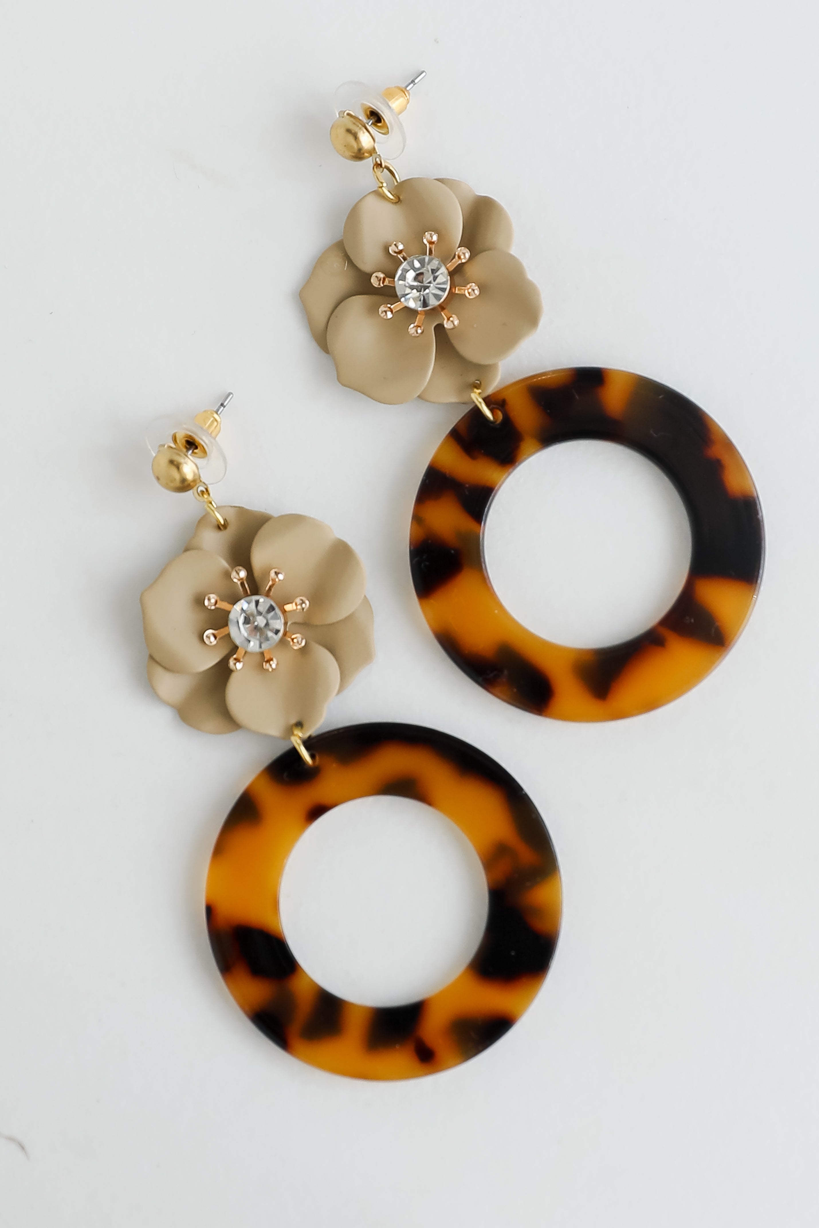 FINAL SALE - Selena Tortoise Flower Drop Earrings